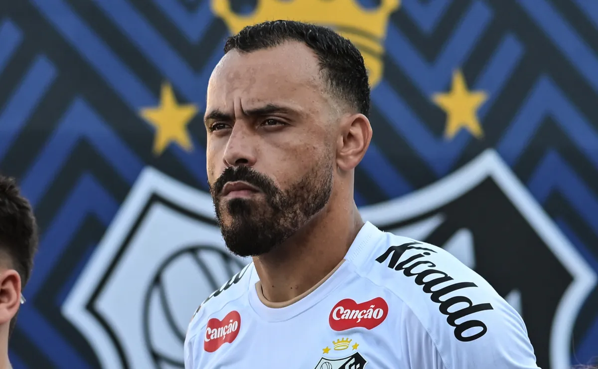 Moisés não rende no Santos e vê números despencarem após início promissor