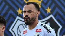 Moisés não vive bom momento no Santos - Foto: Jota Erre/AGIF