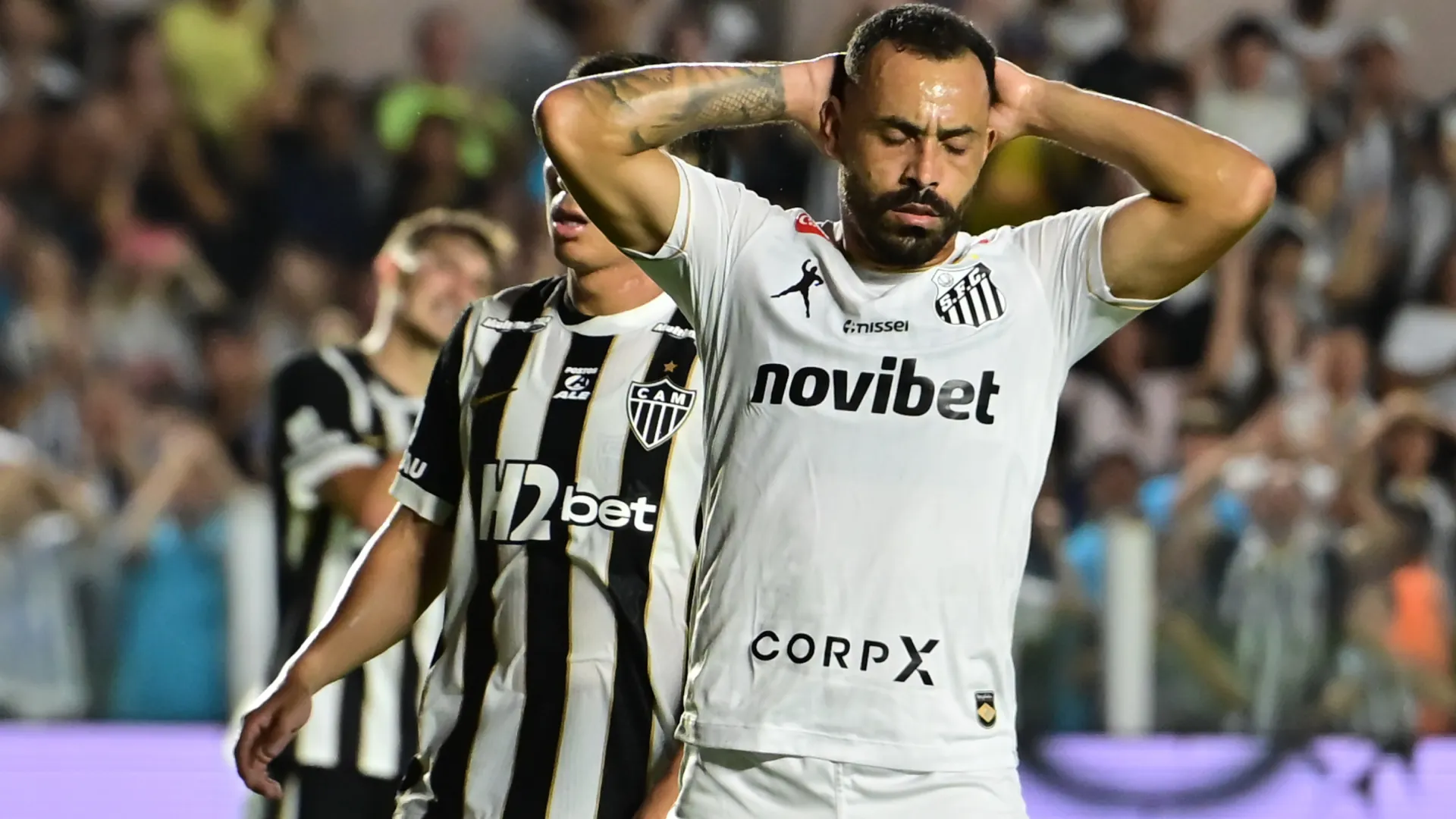 Atacante completou um mês sem marcar – Foto: Jota Erre/AGIF