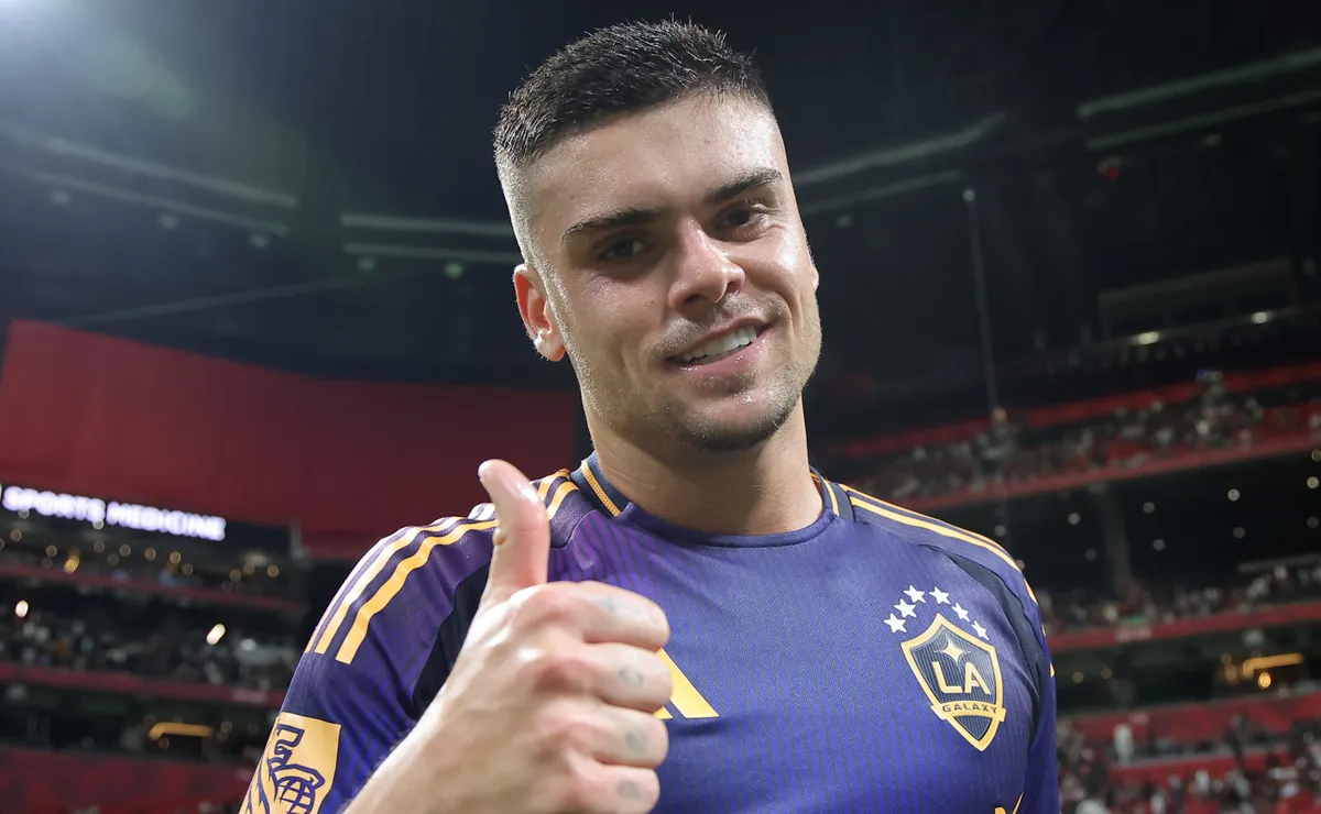 Cruzeiro prepara oferta pela contratação do atacante Gabriel Pec