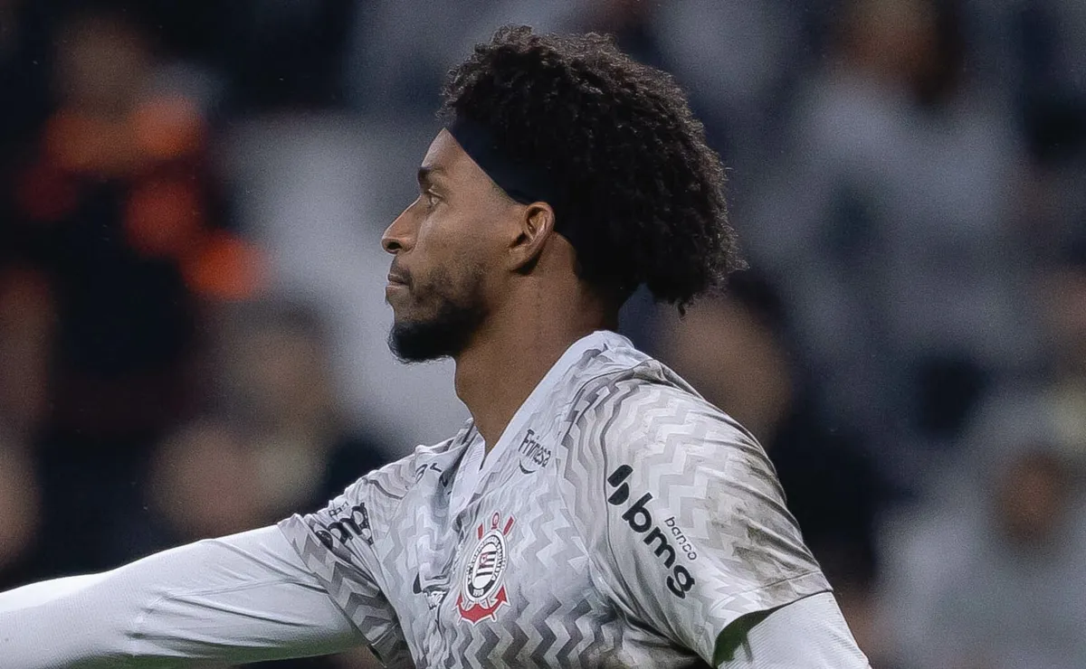 STJD faz tripla denúncia contra o Corinthians; Hugo Souza é citado