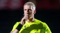 Anderson Daronco não puniu o jogador do São Paulo.