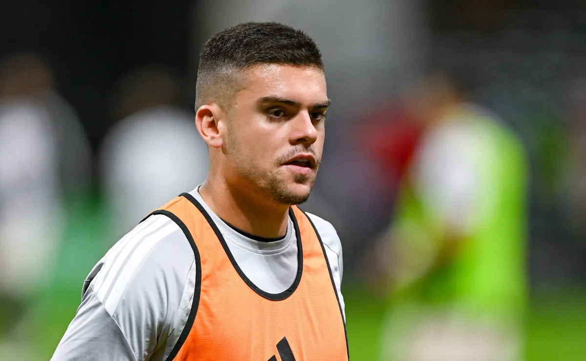 Vasco não deve entrar na disputa com o Cruzeiro por Gabriel Pec