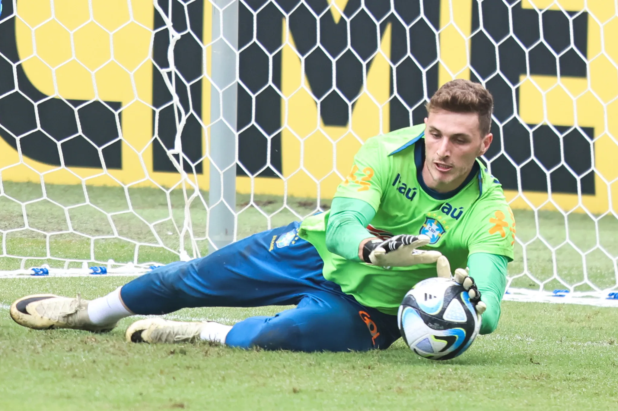 Bento jogador do Selecao Brasileira durante treino no estadio Mangueirao. Foto: Fernando Torres/AGIF