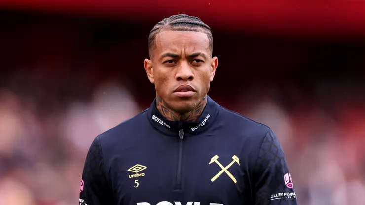 Zagueiro está na mira do Cruzeiro. Photo by Alex Pantling/Getty Images