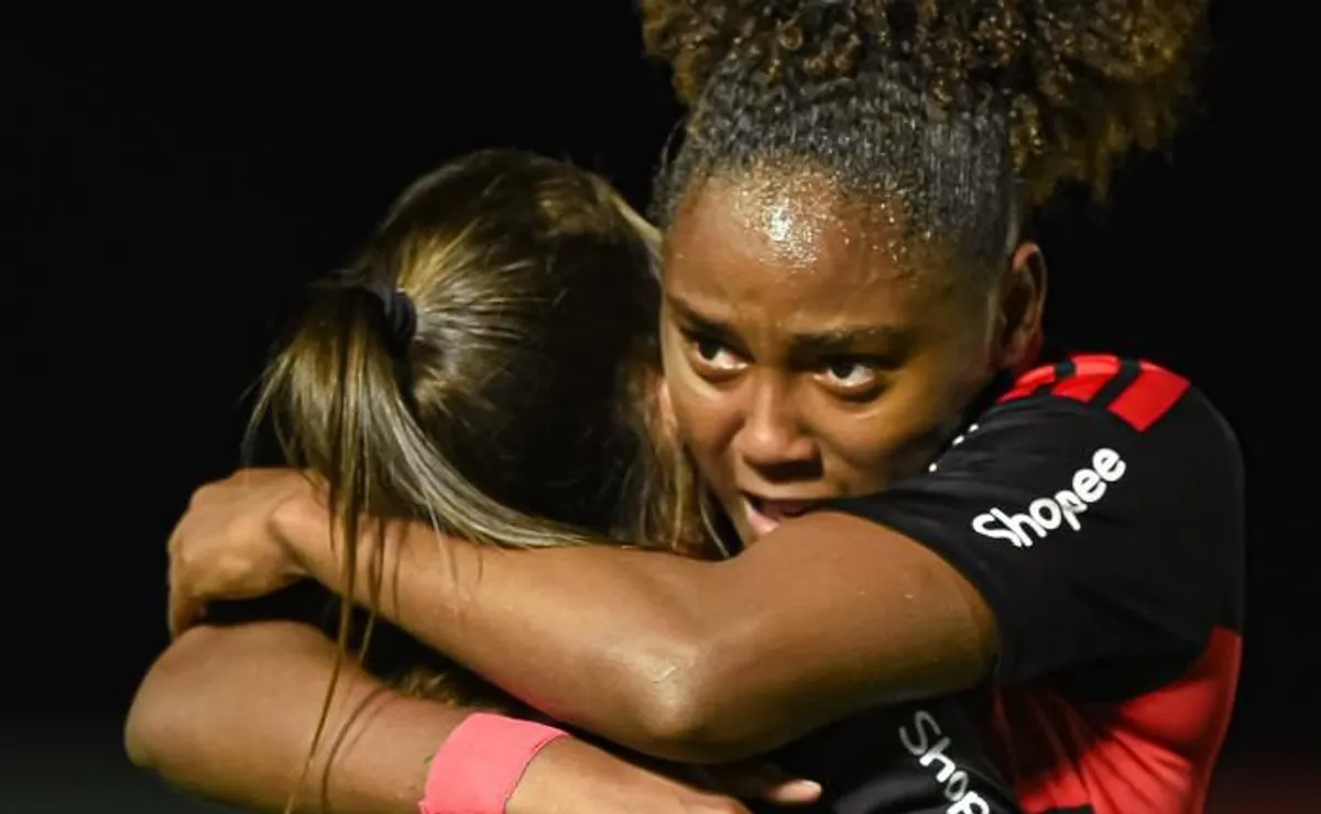 Flamengo arranca empate no fim contra a Ferroviária e segue no G8 do Brasileirão Feminino