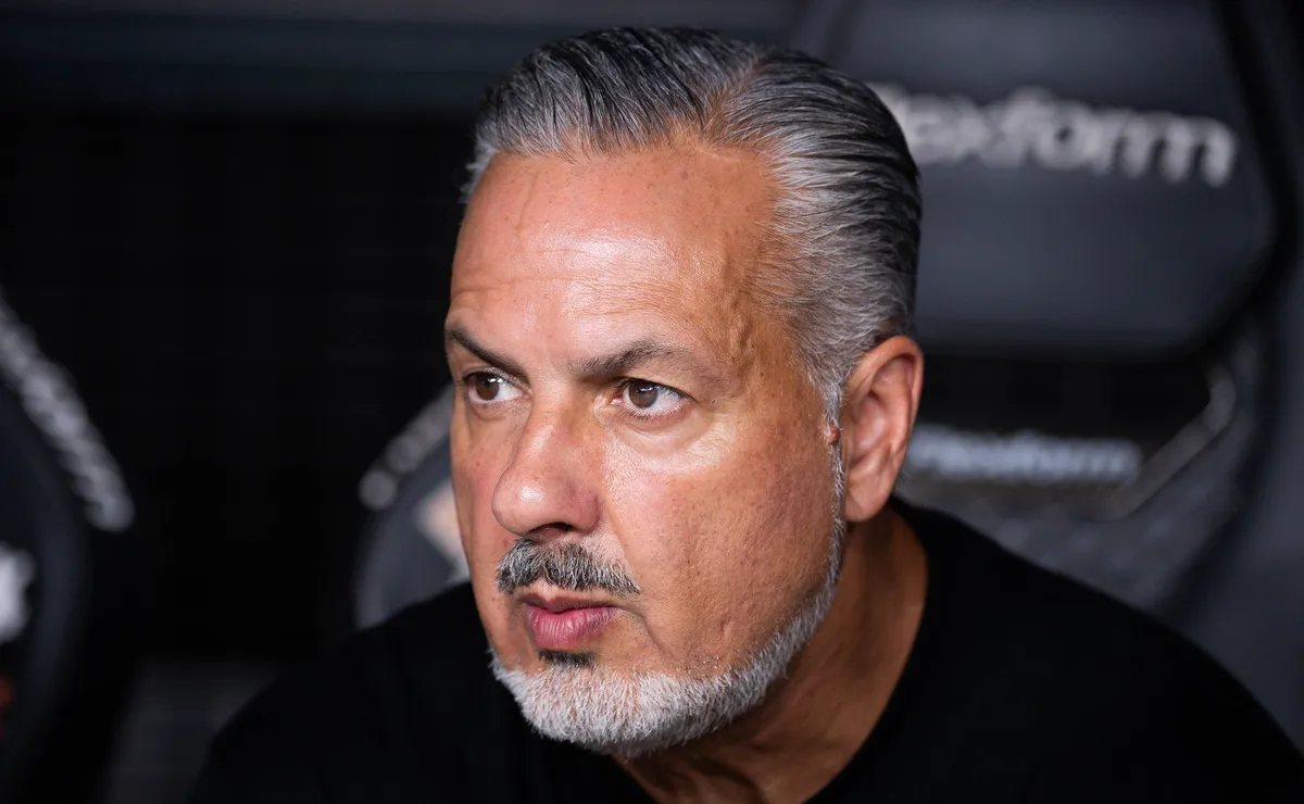 José Boto ‘barra’ Shakhtar, mas Flamengo aceita venda de Ryan Roberto ao Benfica por até R$ 86 milhões