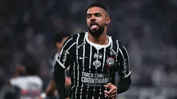 Raniele jogador do Corinthians comemora seu gol durante partida contra o São Paulo. Foto: Ettore Chiereguini/AGIF