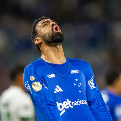 Fabrício Bruno garante Cruzeiro nas oitavas após ‘blitz’ do Goiás