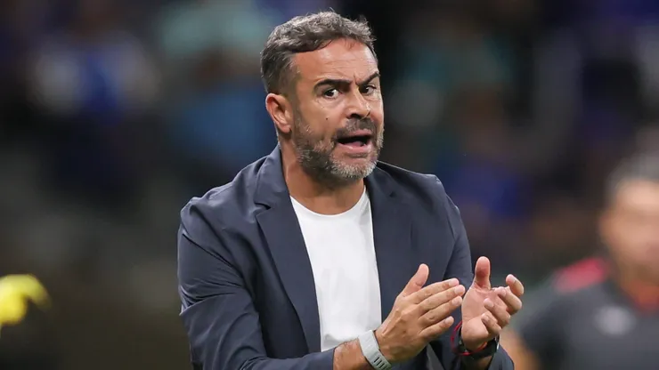 Artur Jorge detalhou o desempenho do Zeiro na Copa do Brasil - Foto: Gilson Lobo/AGIF