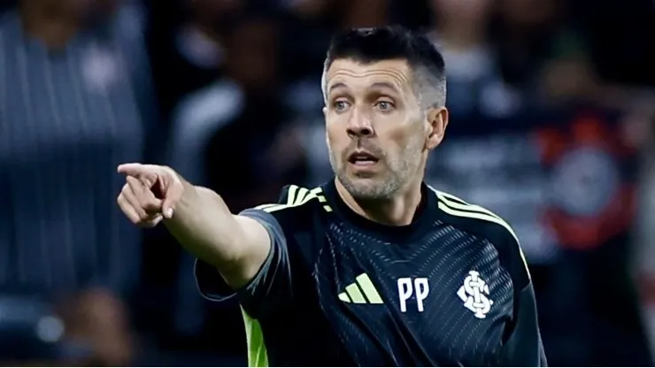 Pezzolano apontou o que precisa ser trabalhado no Colorado - Foto: Marcello Zambrana/AGIF