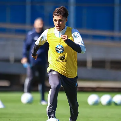 Tiaguinho pode iniciar como titular