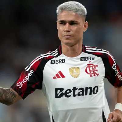 Flamengo exige compensação financeira por Luiz Araújo e descarta troca