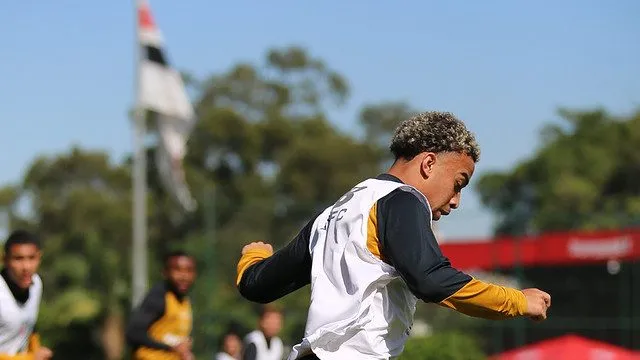 Elenco Tricolor treina  no CT da Barra Funda para o duelo contra o Juventude – Foto: Erico Leonan / São Paulo FC