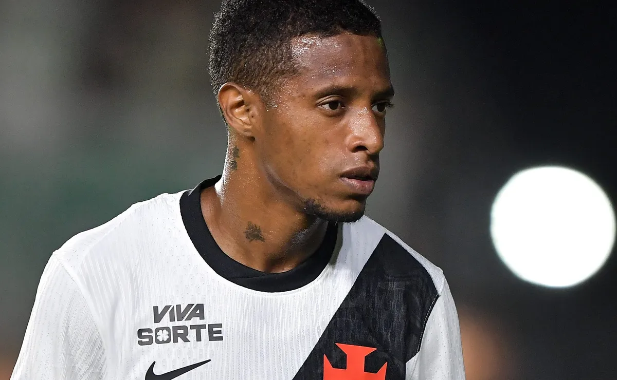 Renato faz testes no Vasco e Tchê Tchê pode ter chance como titular