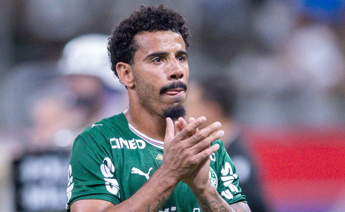 Evangelista detalha pacto do elenco para manter consistência do Palmeiras