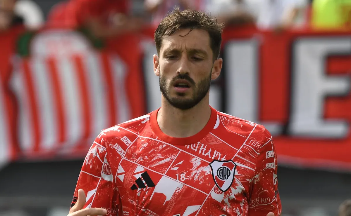 Matías Viña segue sem empolgar no River Plate e jogou apenas 6 dos últimos 15 jogos