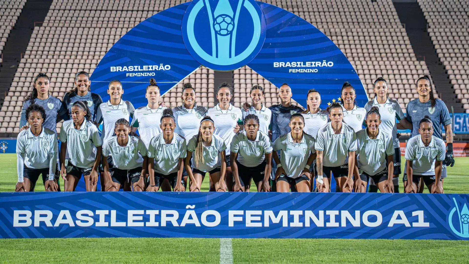 Time completo feminino do América-MG