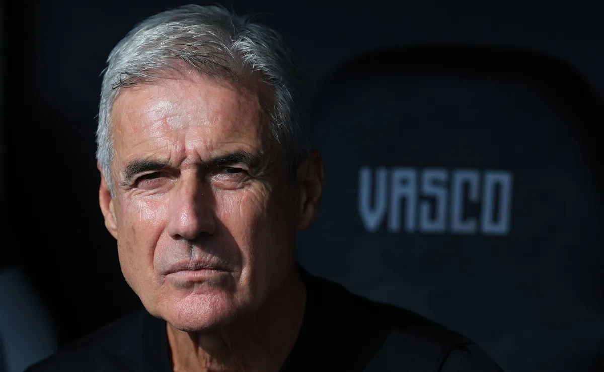 Head scout contratado por Luís Castro pede para sair do Grêmio; executivo participou de 7 reforços