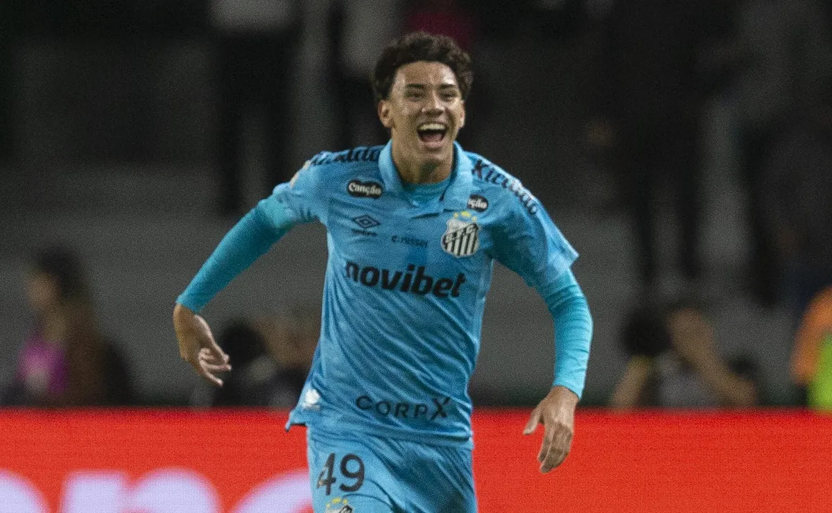Gabriel Bontempo abre placar contra o Coritiba e vive noite especial pelo Santos na Copa do Brasil
