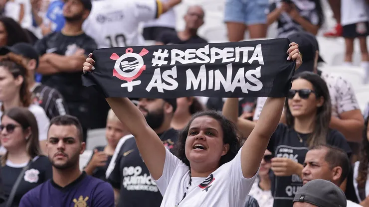Torcida das Brabas. Foto: Ettore Chiereguini/AGIF