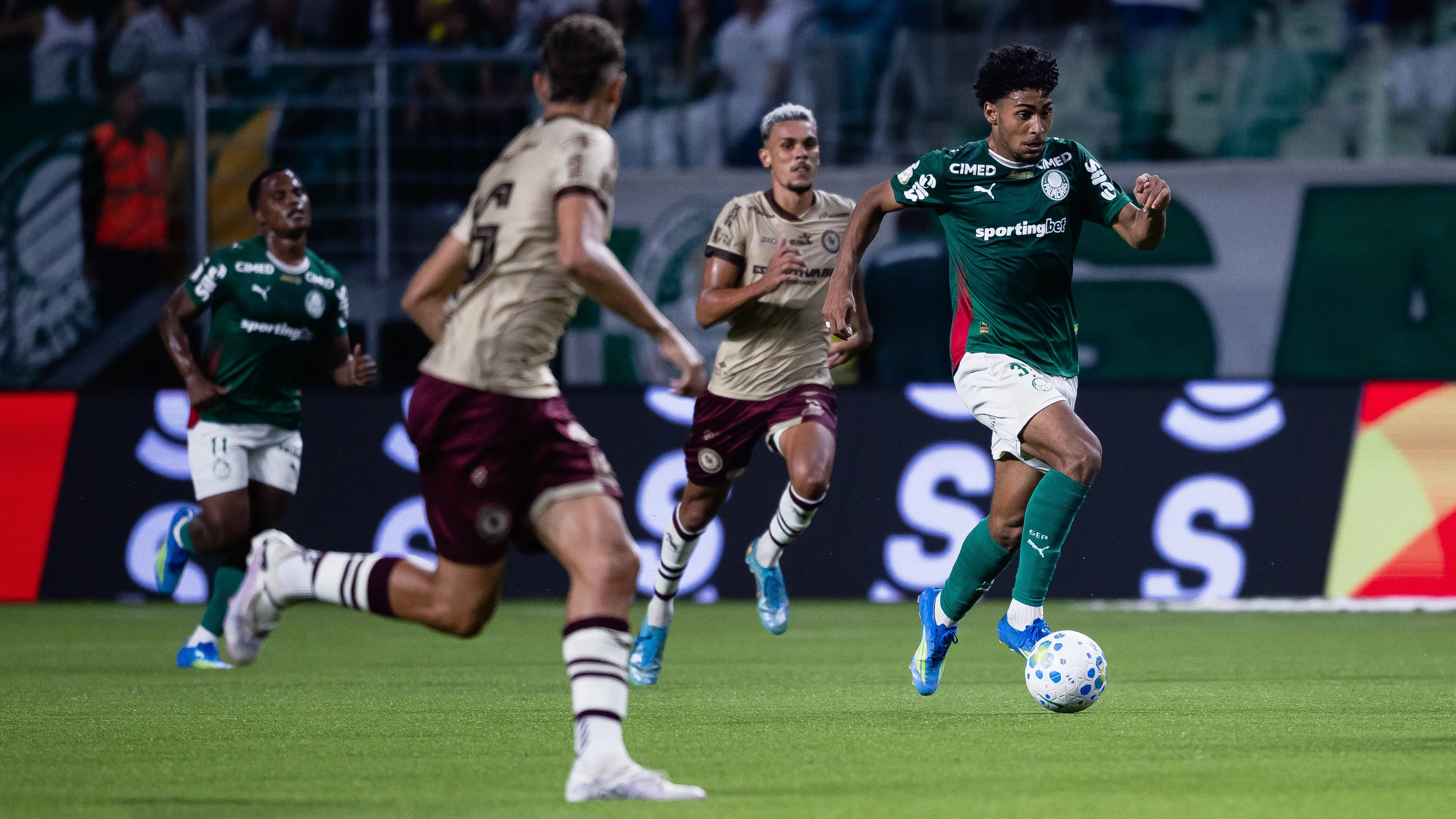 Luighi jogador do Palmeiras durante partida contra o Jacuipense. Foto: Ettore Chiereguini/AGIF