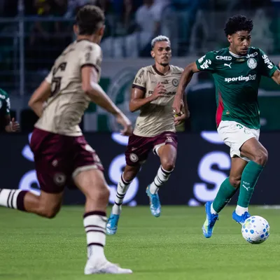 Palmeiras atropela Jacuipense e avança na Copa do Brasil