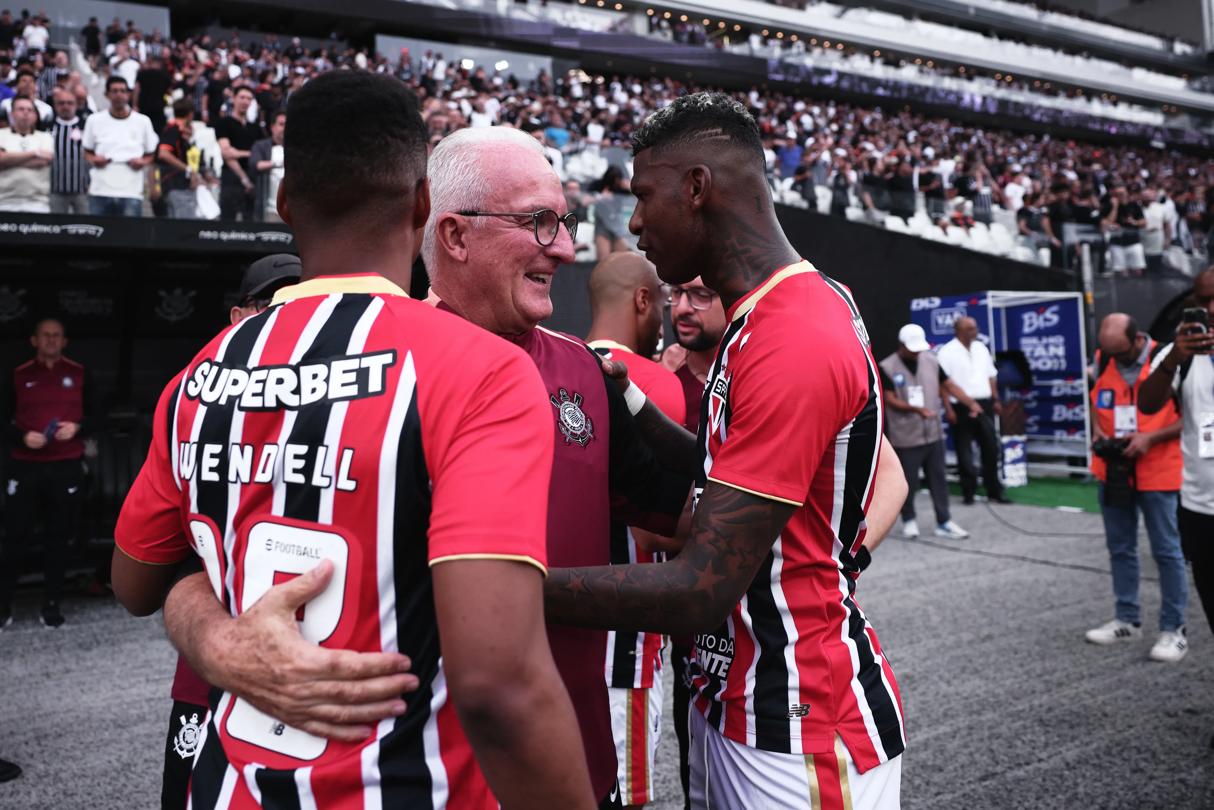 Dorival Junior tecnico do Corinthians durante partida contra o Sao Paulo no estadio Arena Corinthians pelo campeonato Paulista 2026. Foto: Ettore Chiereguini/AGIF