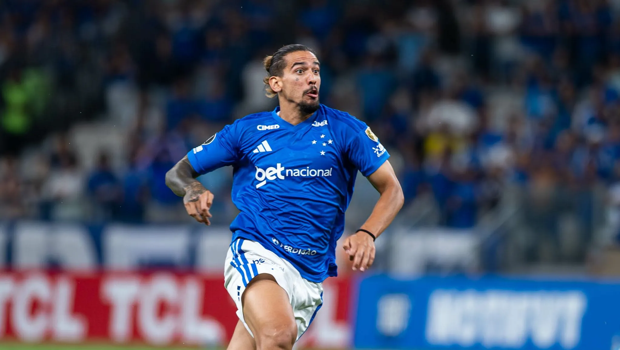 MG - BELO HORIZONTE - 15/04/2026 - COPA LIBERTADORES 2026, CRUZEIRO X UNIVERSIDAD CATOLICA - Chico da Costa jogador do Cruzeiro durante Chico da Costa. Foto: Alessandra Torres/AGIF