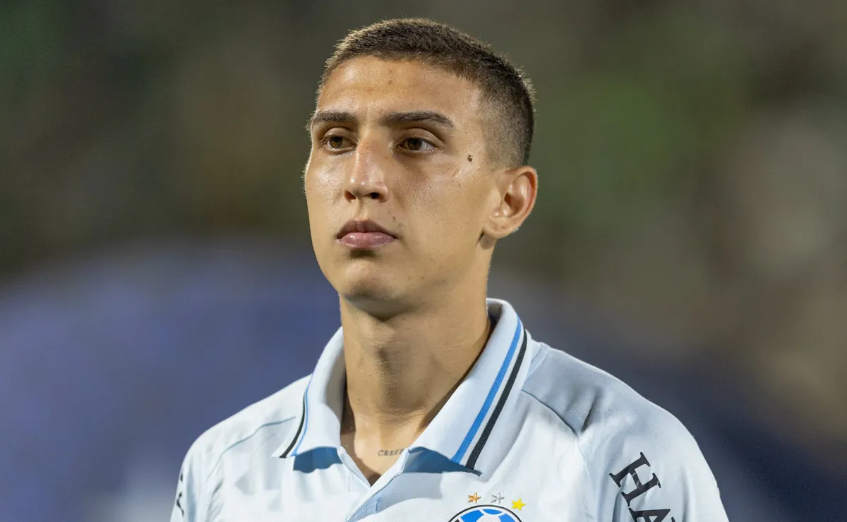 Monsalve volta a ser relacionado no Grêmio após quase dois meses fora das listas