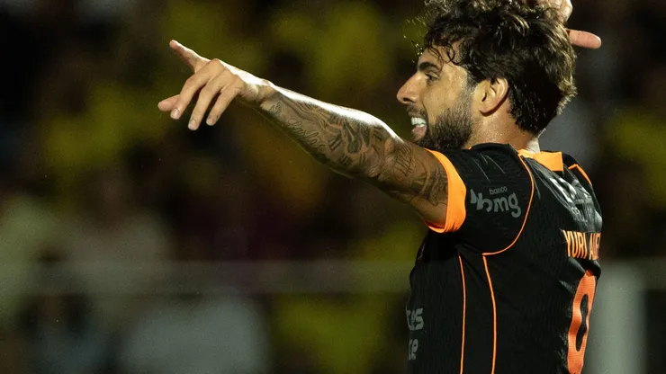 Diniz impõe novo ritmo físico e trio de Corinthians lidera esforço físico - Foto Joisel AmaralAGIF