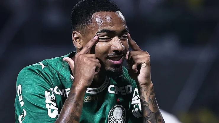 Jogador tem o futuro incerto - Foto: Ettore Chiereguini/AGIF.