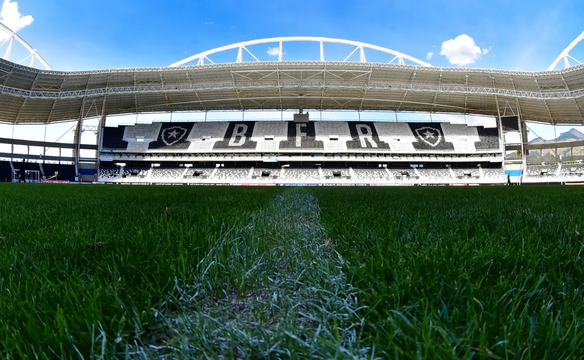 Botafogo nomeia Eduardo Iglesias como diretor da SAF após mudança interna