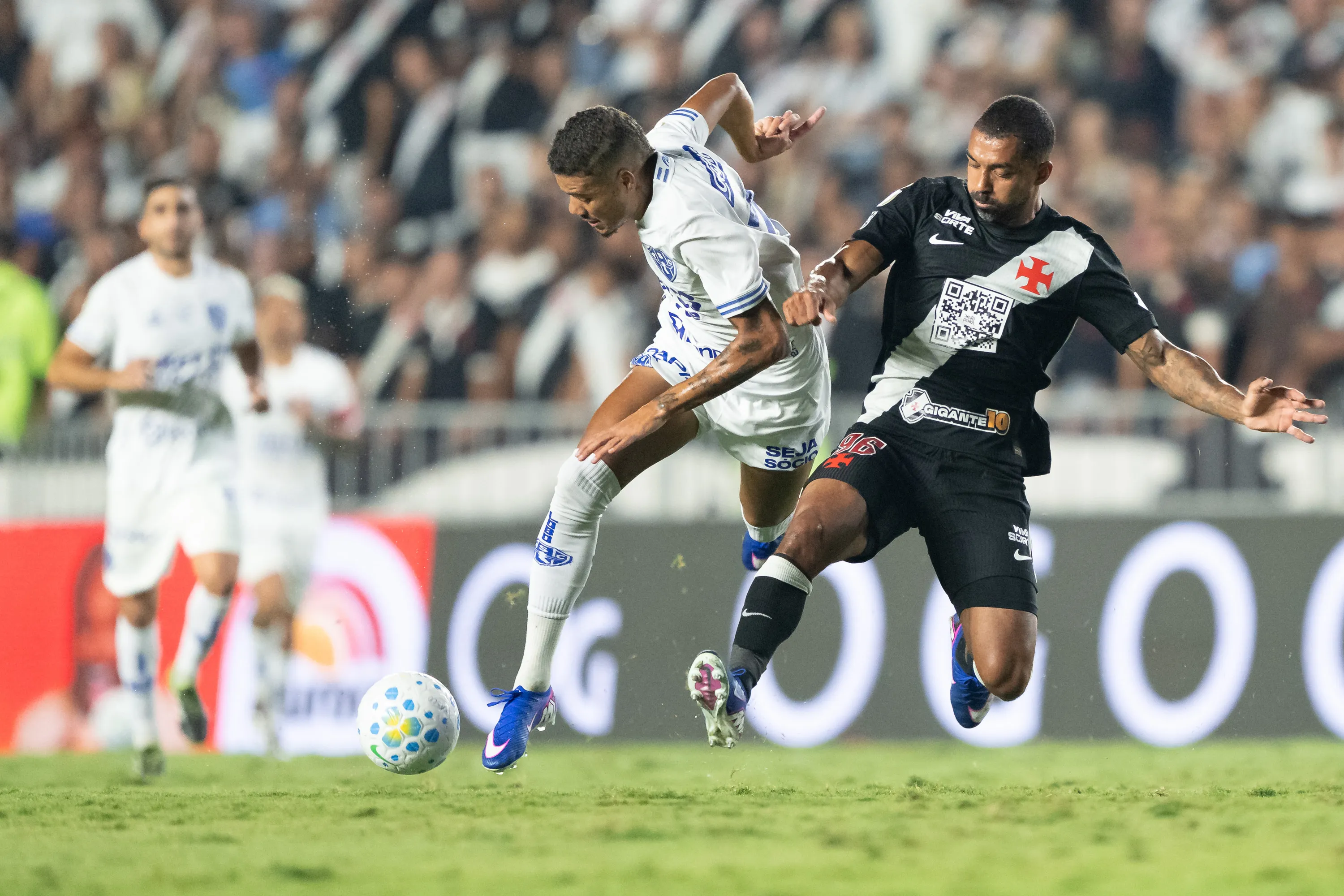 Vasco ficou no empate com o Paysandu. Foto: Jorge Rodrigues/AGIF