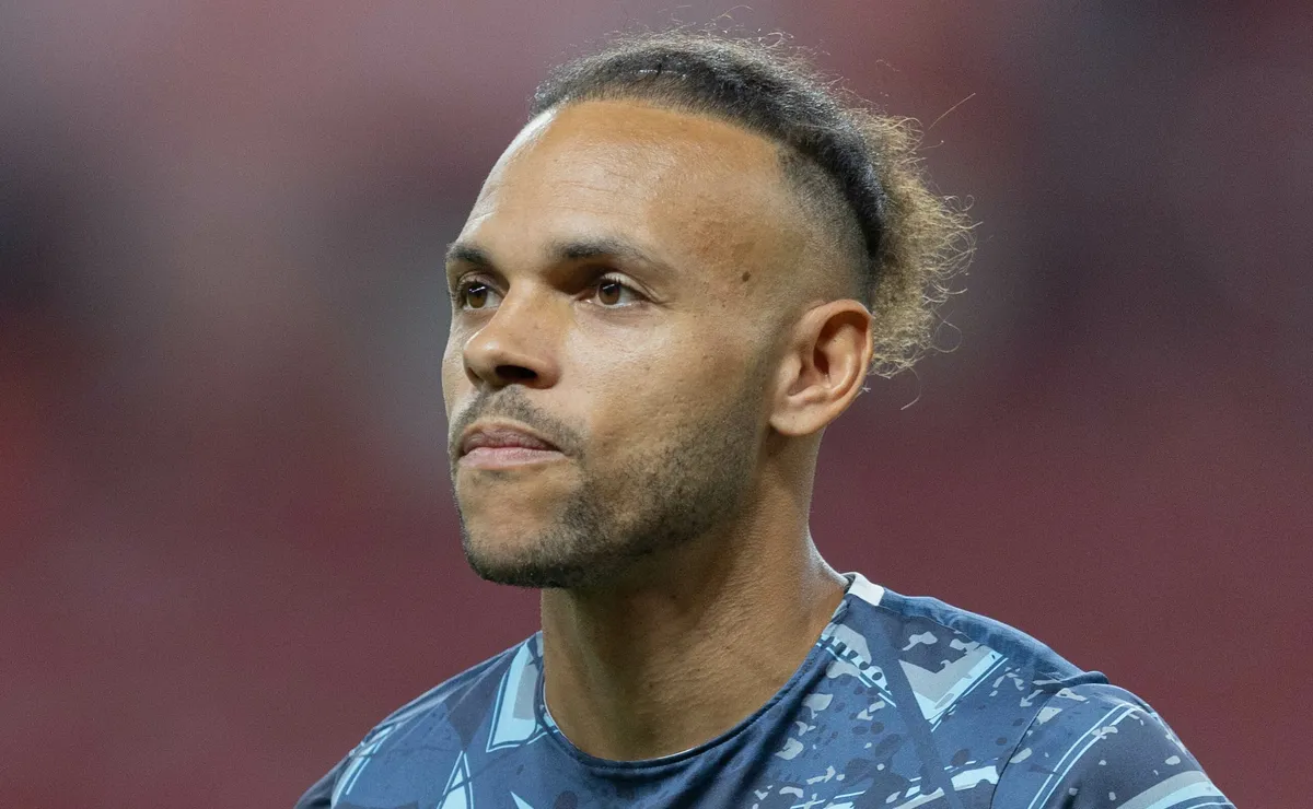 Martin Braithwaite brilha e Grêmio avança às oitavas da Copa do Brasil com 5 a 0 sobre o Confiança