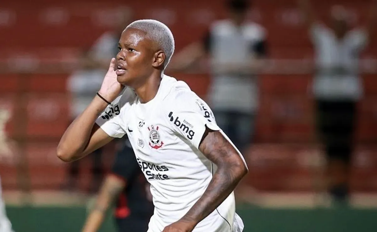 Corinthians goleia Red Bull Bragantino em Rio Claro e vence a primeira no Paulistão Feminino