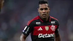 Alex Sandro, jogador do Flamengo, durante partida contra o Vasco no estadio Maracana pelo campeonato Brasileiro A 2026. Foto: Jorge Rodrigues/AGIF