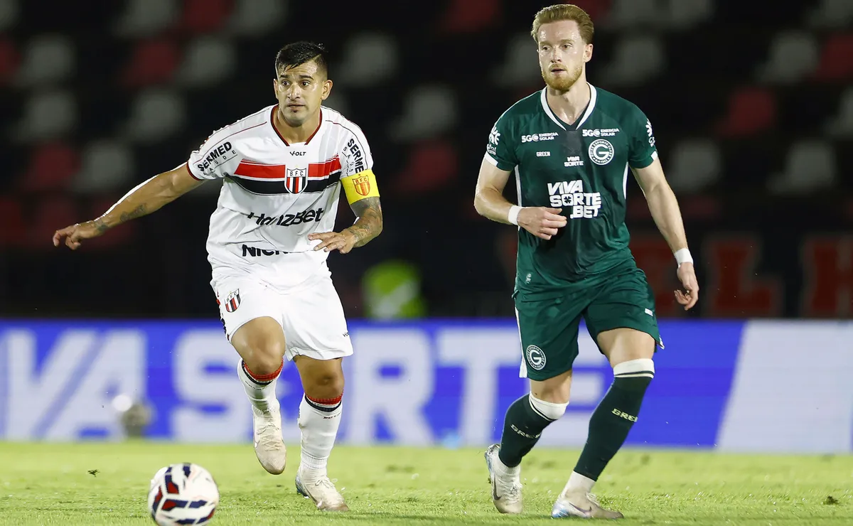 Goiás e Botafogo-SP fazem confronto direto para afastar a crise na Série B