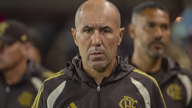 Leonardo Jardim abordou as falhas do Mengão - Foto: Anderson Romao/AGIF