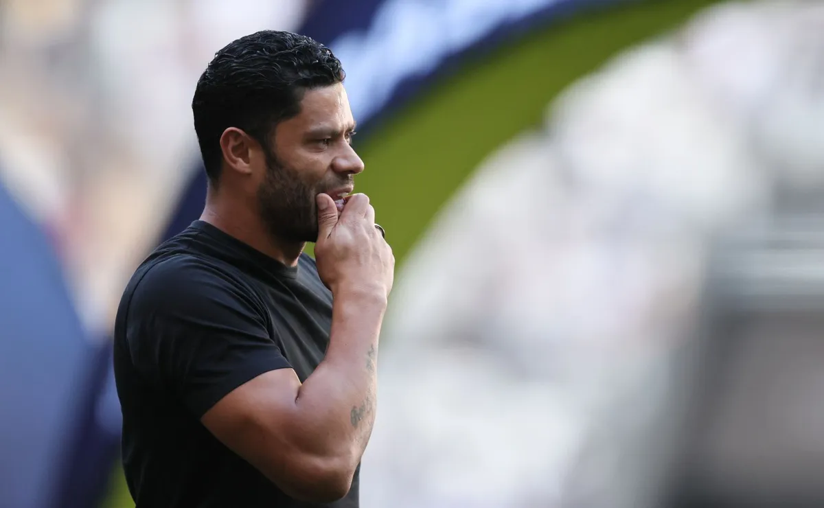 Fluminense pede alteração de horário de partida contra o São Paulo para apresentação de Hulk