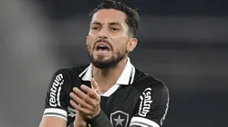 Lateral deu a sua opinião - Foto: Thiago Ribeiro/AGIF.