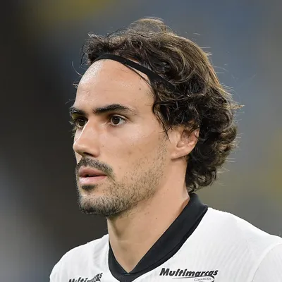 Sem espaço com Domínguez, Igor Gomes deve deixar o Atlético