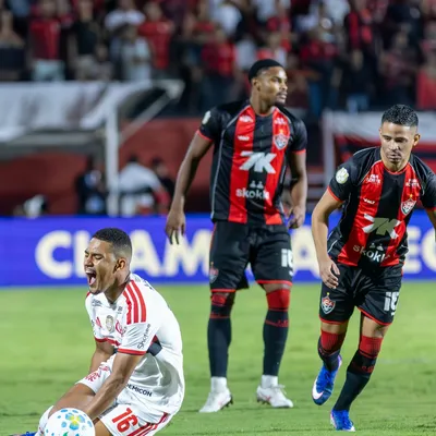 Eliminação para o Vitória faz Flamengo reviver queda precoce de 2016
