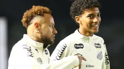 Robinho Jr convive normalmente com Neymar.