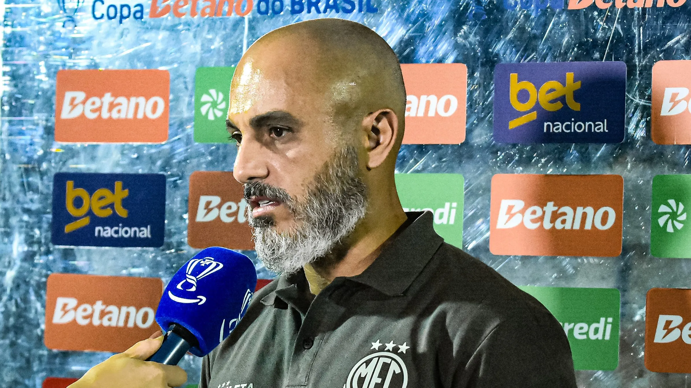Rafael Guanaes durante partida entre Mirassol x Bragantino. Foto: Reprodução / Prime Video.
