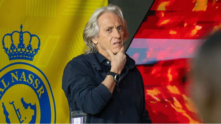 RIYADH, SAUDI ARABIA - MAY 17: Jorge Jesus coach of Al Hilal looks on during the Saudi Pro League match between Al-Nassr and Al-Hilal at Al Awwal Park on May 17, 2024 in Riyadh, Saudi Arabia.(Photo by Yasser Bakhsh/Getty Images)