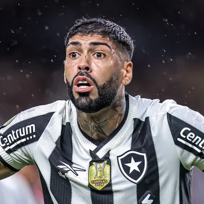 Botafogo rebate Palmeiras sobre acordo em torno de Alexander Barboza