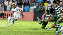 Neymar, jogador do Santos, durante partida contra o Coritiba no estadio Vila Belmiro pelo campeonato Copa Do Brasil 2026. Foto: Mauricio De Souza/AGIF