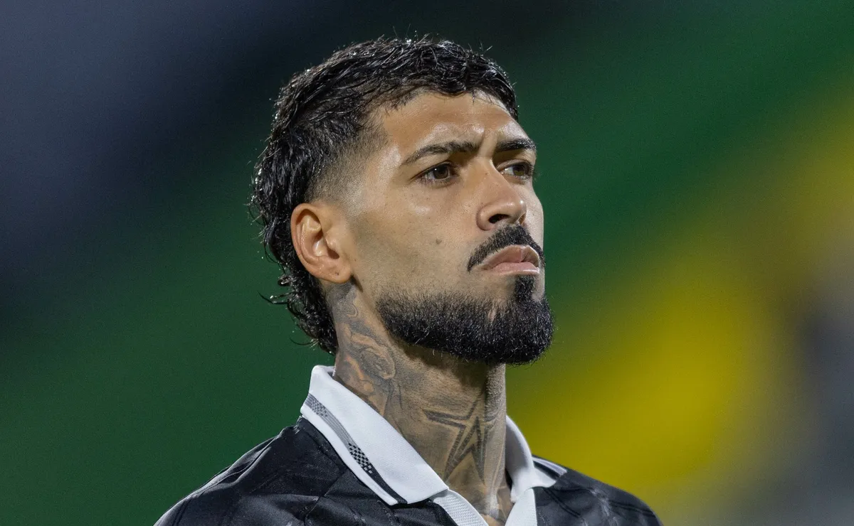 Botafogo recebe o Corinthians com ataque modificado e possível reforço do Palmeiras no banco
