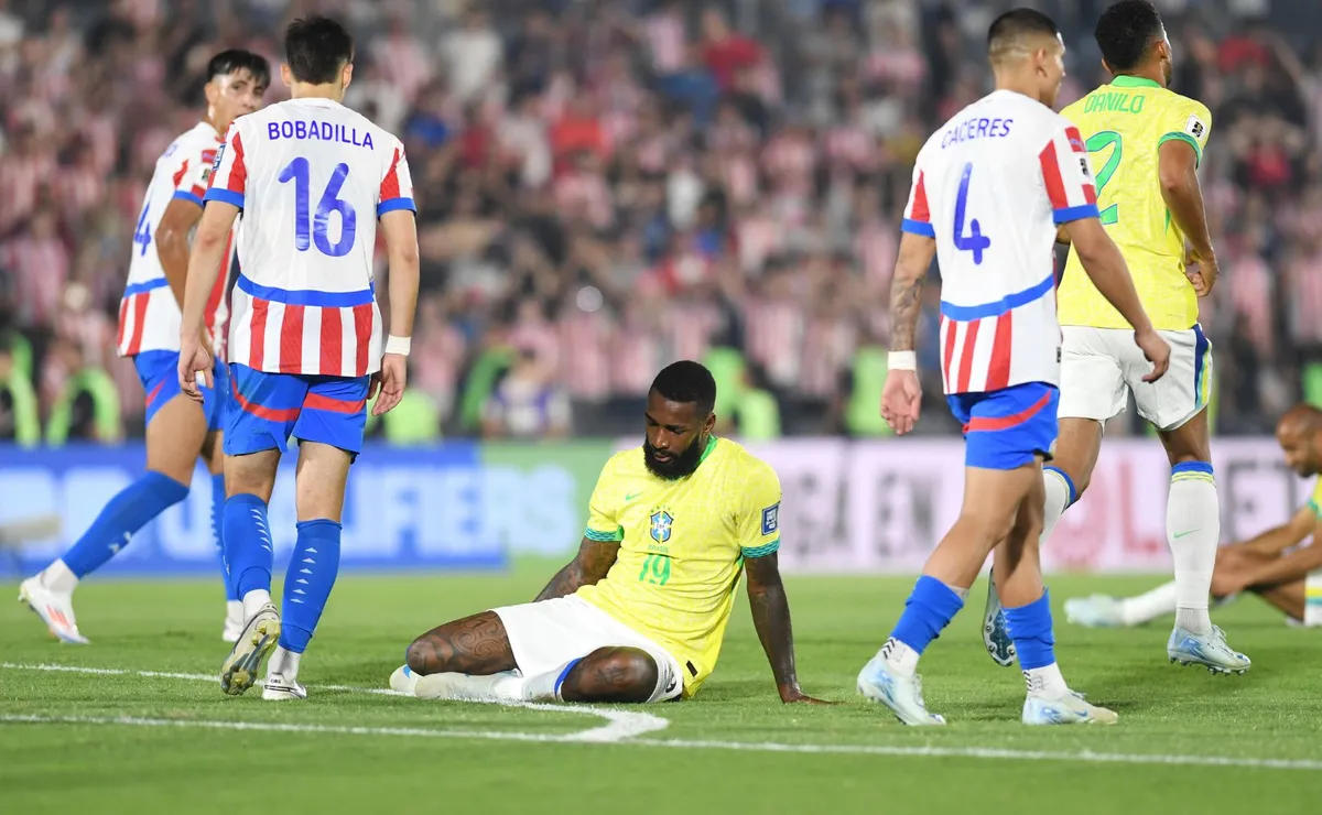 Ancelotti vê Seleção sofrer com lesões e resgata lembrança de passado traumático